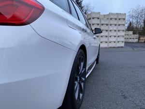 BMW 330i xDrive Touring M Sport 2017 года  (NA)
